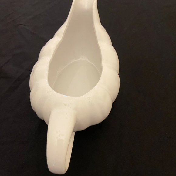 Gravy Boat - Picture 2 of 4